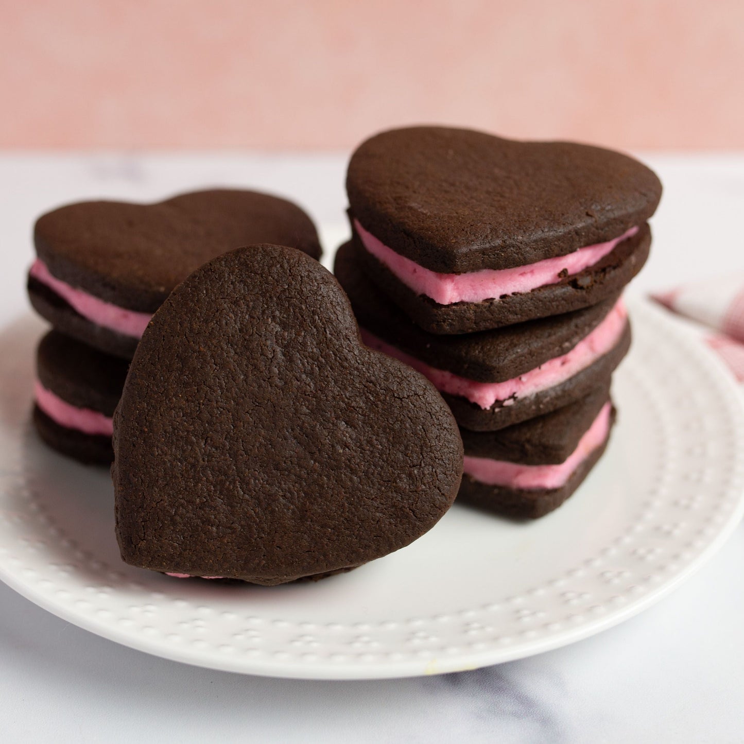 4-pack heart oreos with strawberry filling - valentines 2025