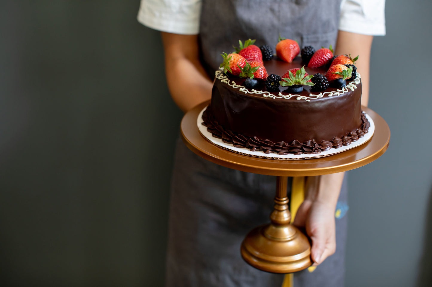 midnight chocolate cake 8" - valentines 2025