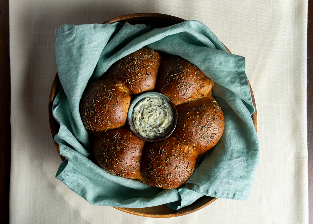 buttery pull-apart rolls - Thanksgiving 2025