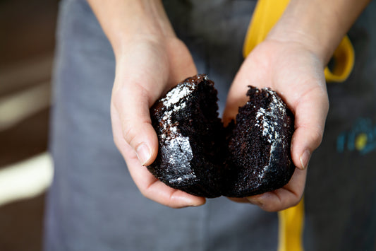 lowfat vegan chocolate cake baking kit